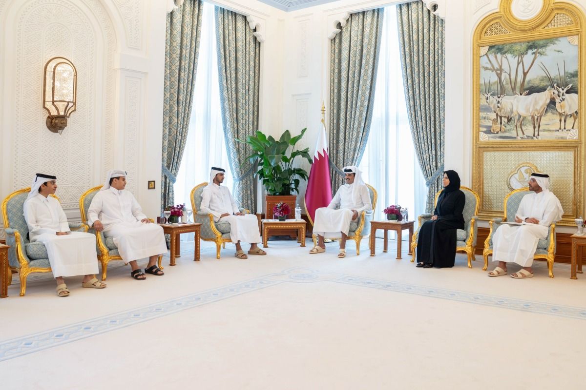 سمو الأمير يكرم الطلاب المتفوقين في الثانوية العامة