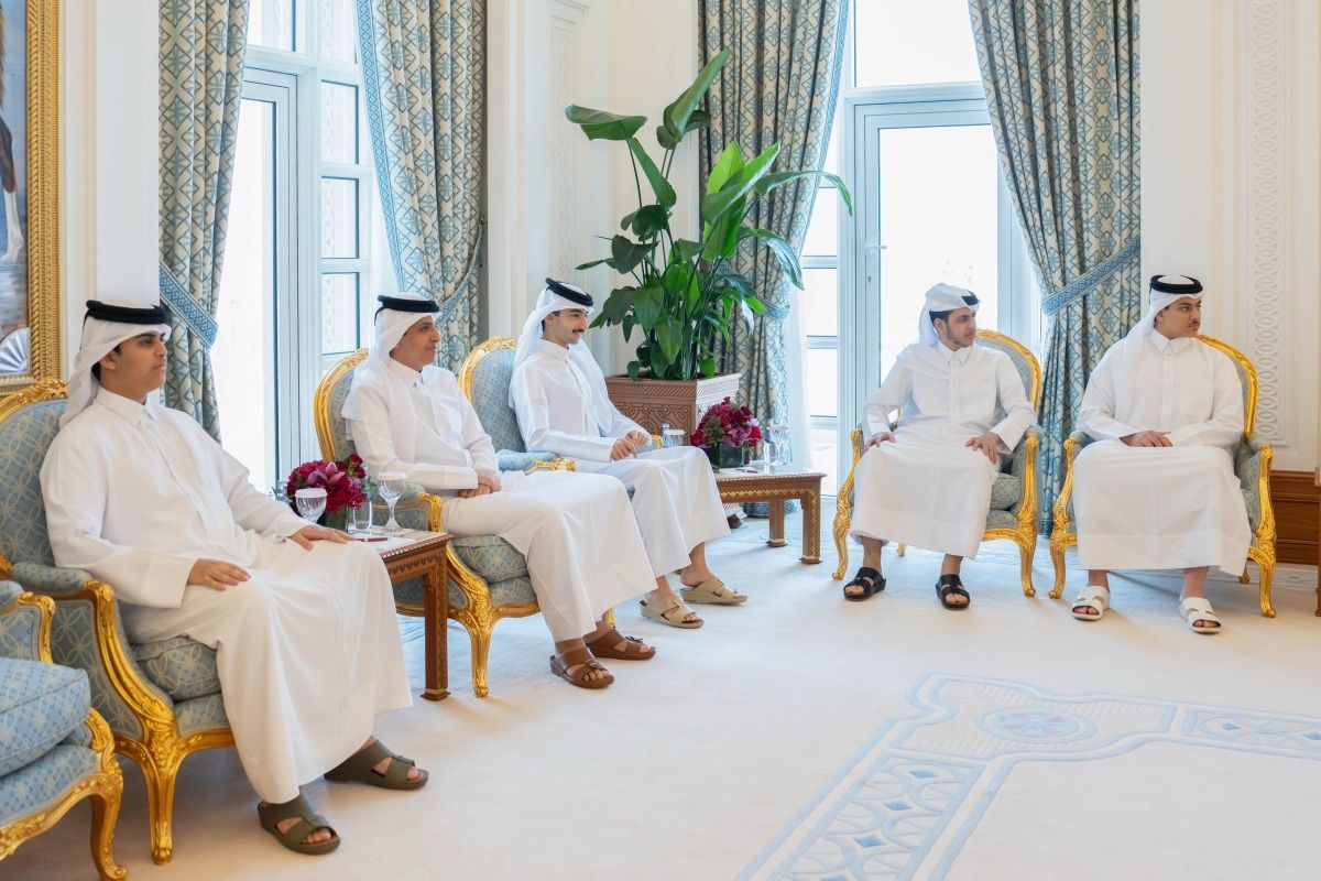 سمو الأمير يكرم الطلاب المتفوقين في الثانوية العامة