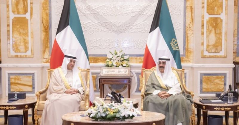 سمو الأمير يستقبل أمين عام مجلس التعاون