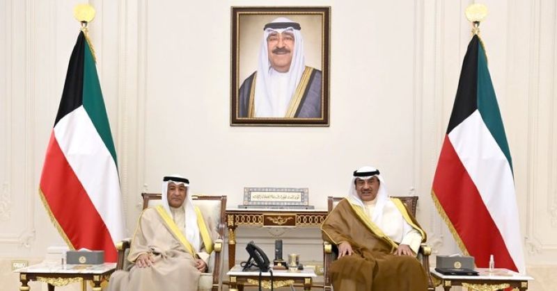 سمو ولي العهد يستقبل أمين عام مجلس التعاون