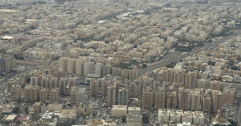 البلدية: الشقق في مناطق السكن الخاص والنموذجي تخضع للائحة البناء 
