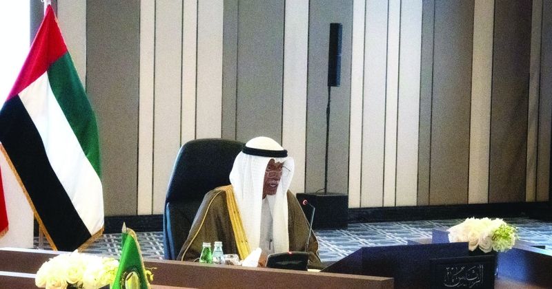 المستشار سلطان بوجروه يلقي كلمته في الاجتماع