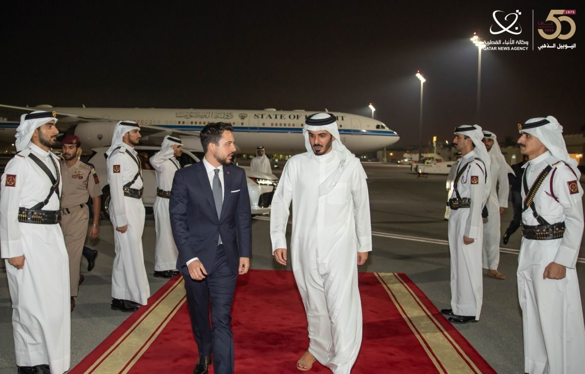 ولي عهد الأردن يغادر الدوحة