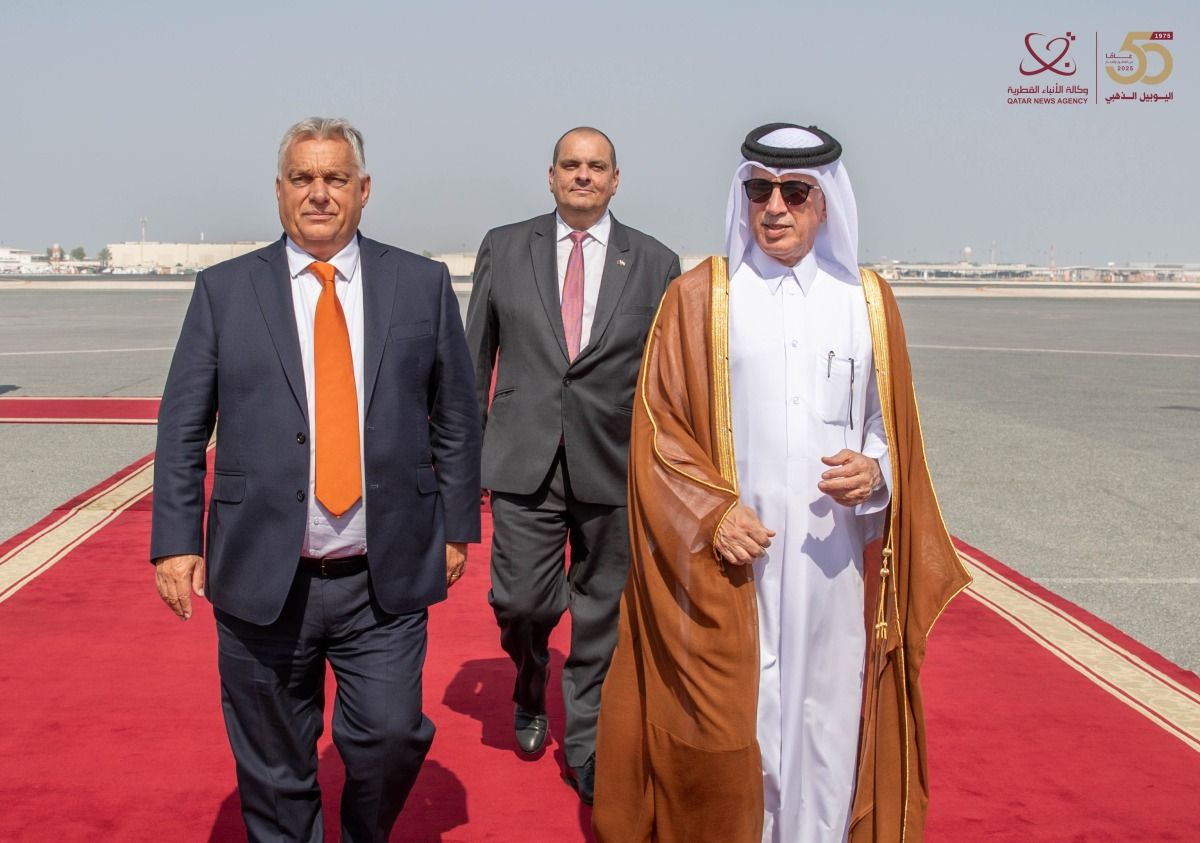 رئيس وزراء هنغاريا يصل الدوحة