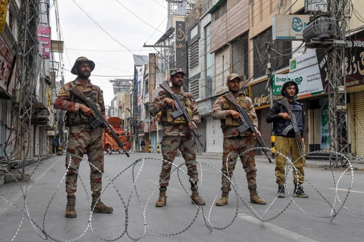 الإمارات تدين الهجوم الإرهابي في باكستان