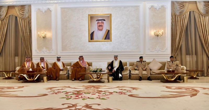 اليوسف يستقبل وزير الداخلية السعودي