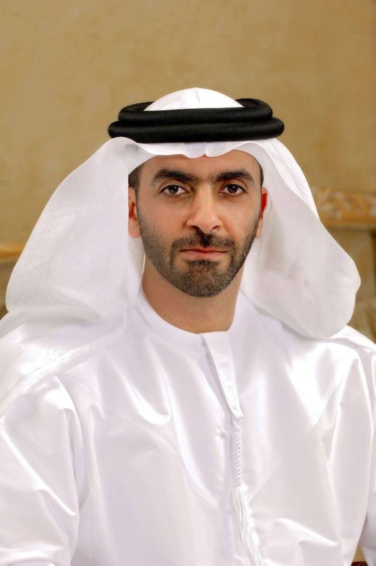 سيف بن زايد: تعلمنا من محمد بن راشد أن خدمة الوطن والإنسانية هي البوصلة نحو المجد