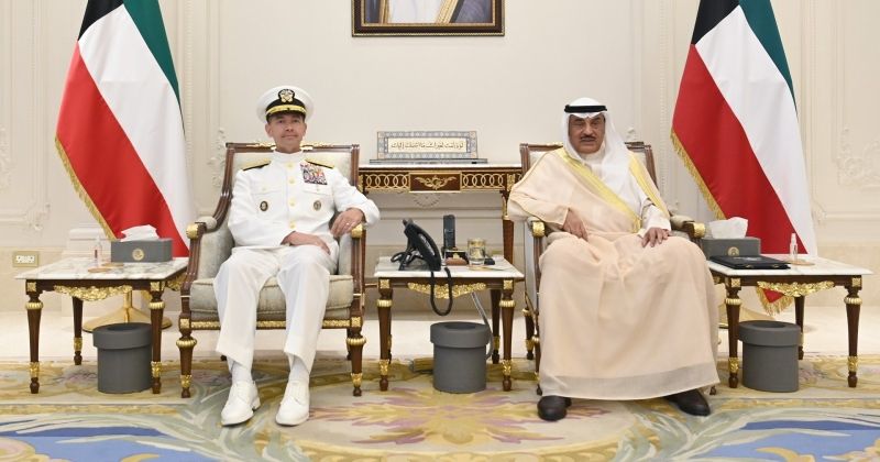 سمو ولي العهد يستقبل قائد القيادة الأميركية الوسطى