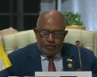 رئيس جزر القمر: سيادة دولنا خط أحمر غير قابل للمساومة