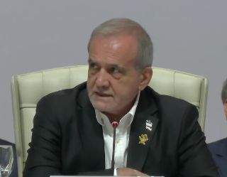 الرئيس الإيراني: الكيان الإسرائيلي تجاوز كل الخطوط الحمراء ويجب توحيد الدول الإسلامية لمواجهته