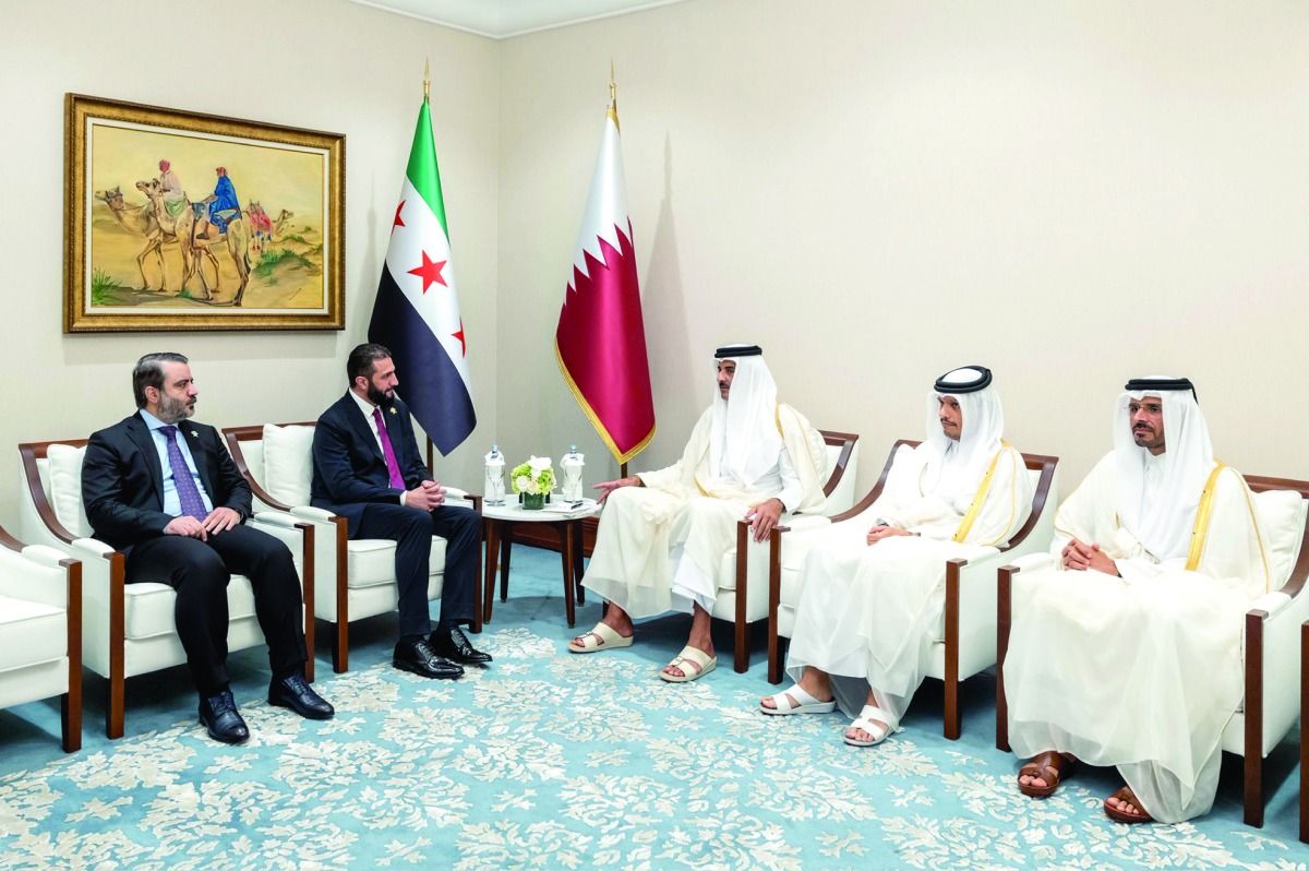 الأمير المفدى يناقش العلاقات الثنائية مع الرئيس السوري