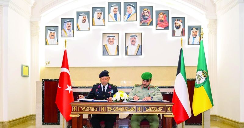 العقيد نوري والعقيد باشوول يوقّعان البروتوكول