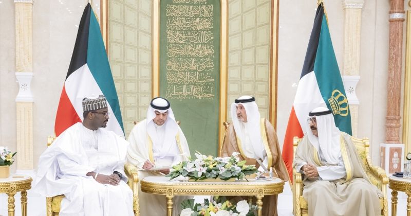 سمو الأمير يتسلم أوراق اعتماد سفراء النيجر وليبيريا وبنين وبولندا والسنغال