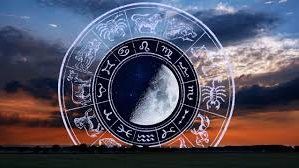 الحوت والعقرب والأسد والدلو ابراج عليها الحذر فسيواجهون تحديات وعقبات وكوارث فى ٢٠٢٦