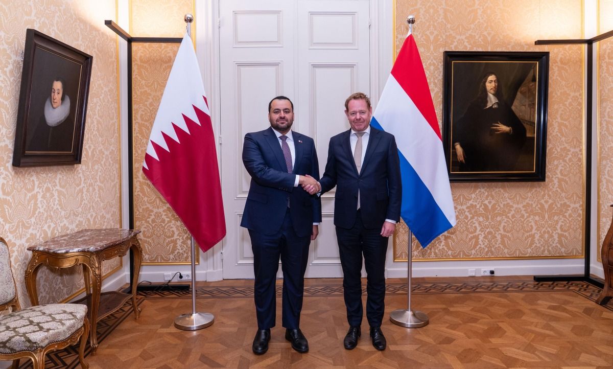 وزير الدولة بوزارة الخارجية يجتمع مع وزير الخارجية الهولندي
