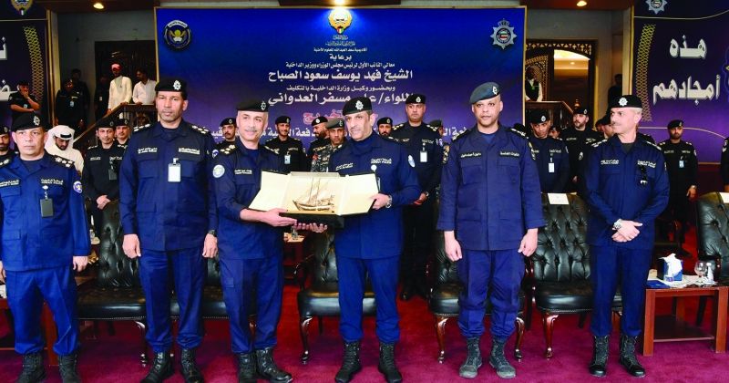 تخريج 1599 ضباط صف في «الداخلية»