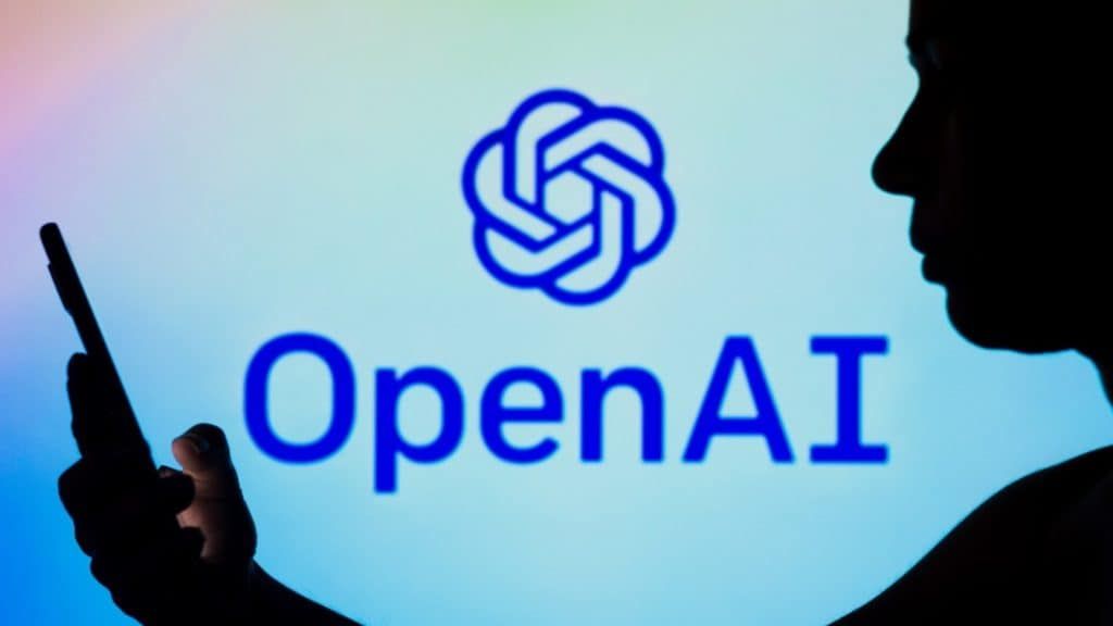 “OpenAI” تستعين بـ”حليف أبل” لغزو عالم الأجهزة الذكية