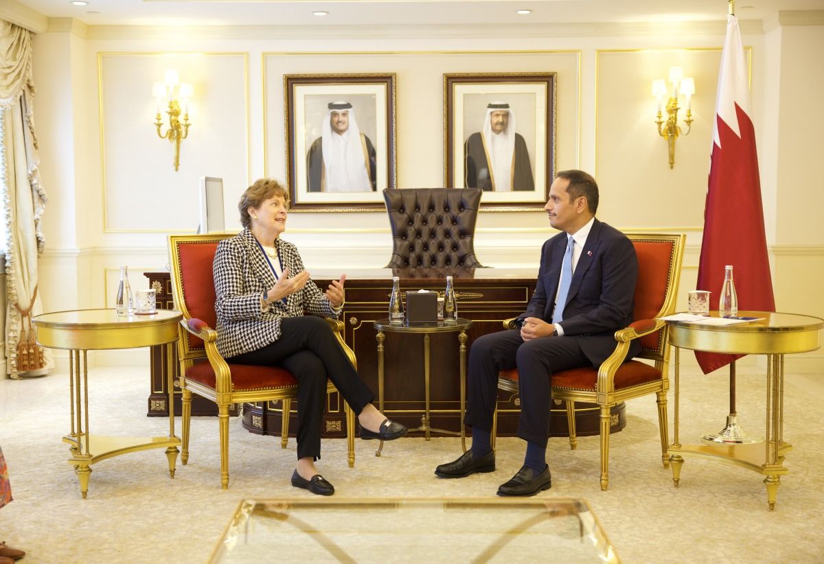 رئيس مجلس الوزراء وزير الخارجية يجتمع مع عضو مجلس الشيوخ الأمريكي