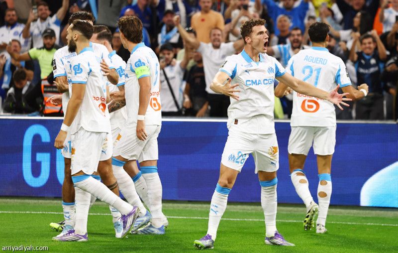 بعد 14 عاما.. مارسيليا يُسقِط باريس في الـ«فيلودروم»