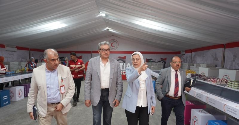 المزروعي: التنسيق مع الهلال الاحمر المصري حجر الزاوية في إنجاح جهود إغاثة غزة