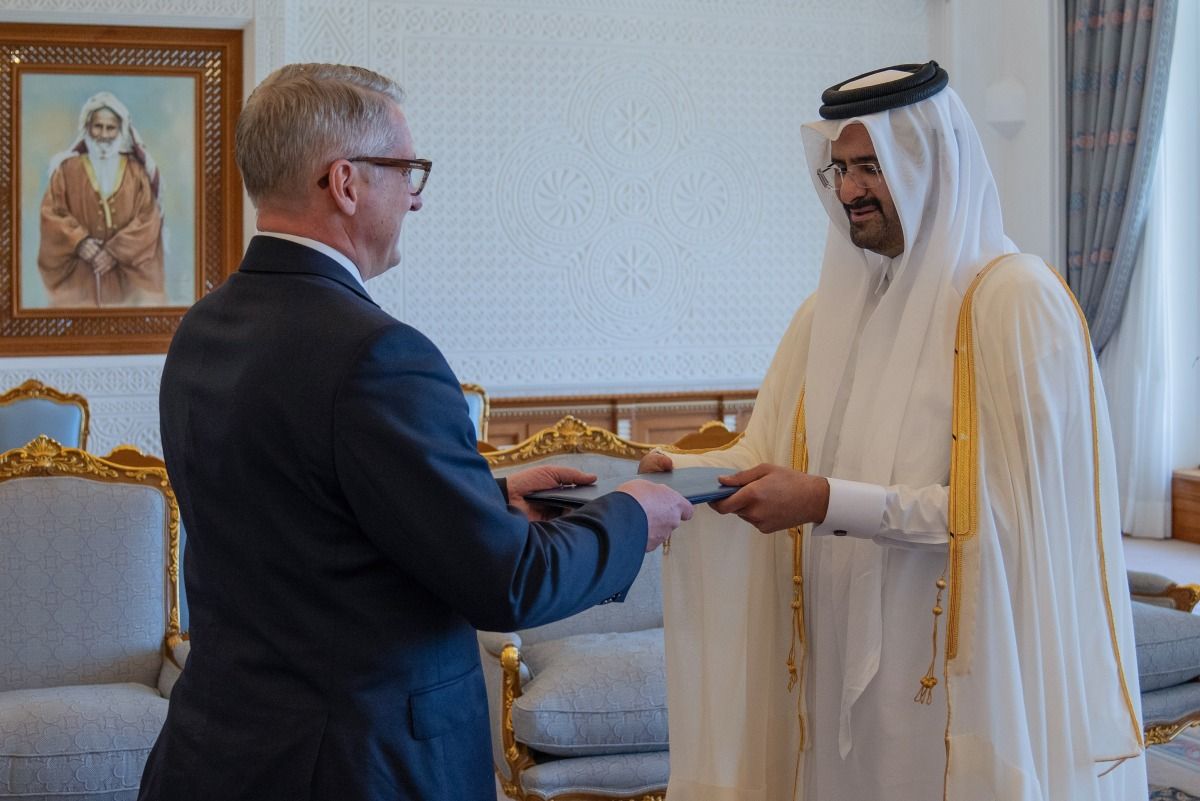 سمو نائب الأمير يتسلم أوراق اعتماد ثمانية سفراء جدد