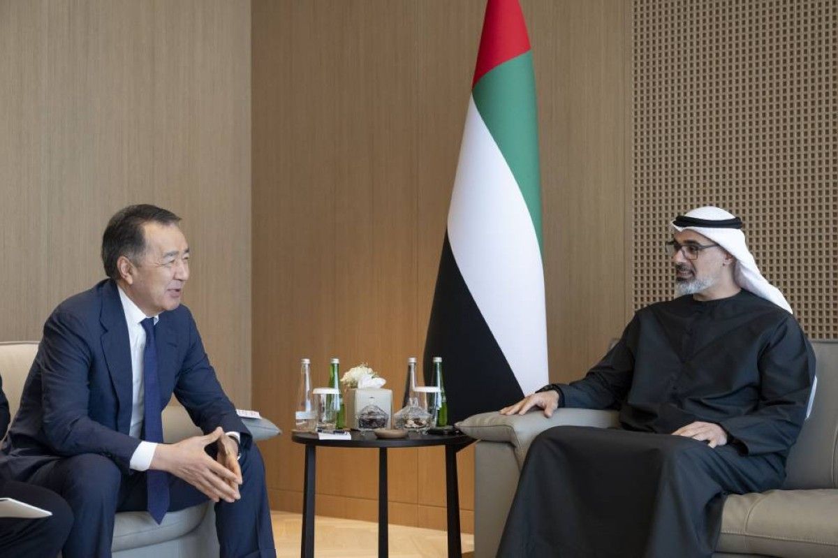 خالد بن محمد بن زايد يلتقي رئيس مجلس إدارة اللجنة الاقتصادية الأوراسية