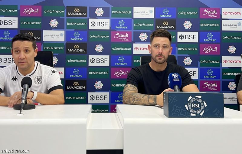 باكينجهام: من يدافع ويكتفي بالنقطة يخسر