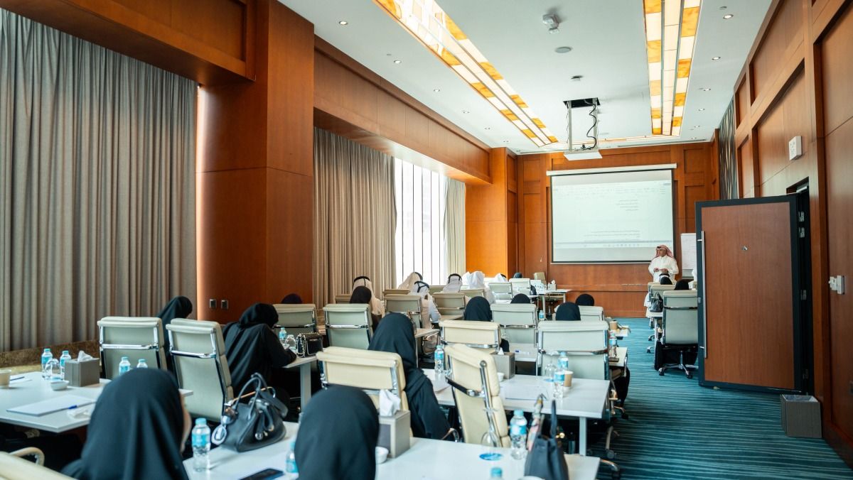 مركز الدراسات القانونية والقضائية ينظم سبعة برامج تدريبية لعدد من القانونيين في الوزارات والهيئات الحكومية