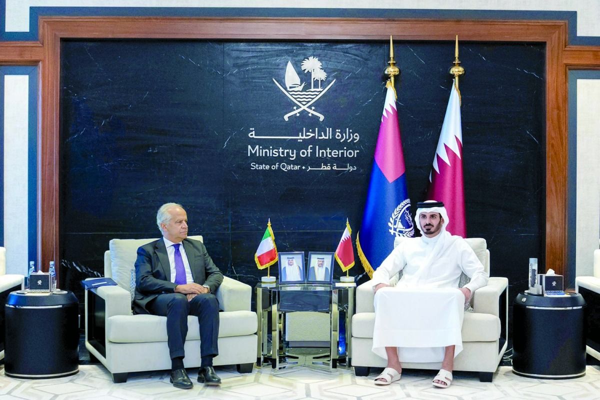 وزير الداخلية ونظيره الإيطالي يعززان التعاون الأمني