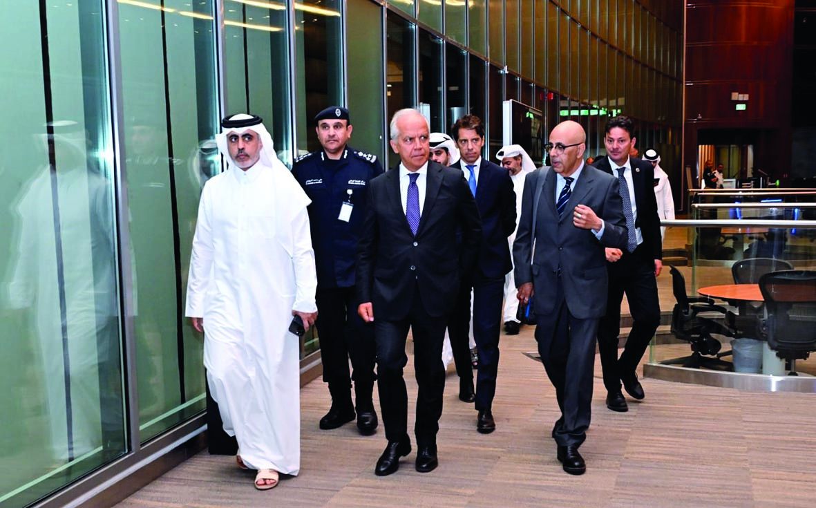 بيانتيدوزي يطلع على أحدث تقنيات مركز القيادة الوطني