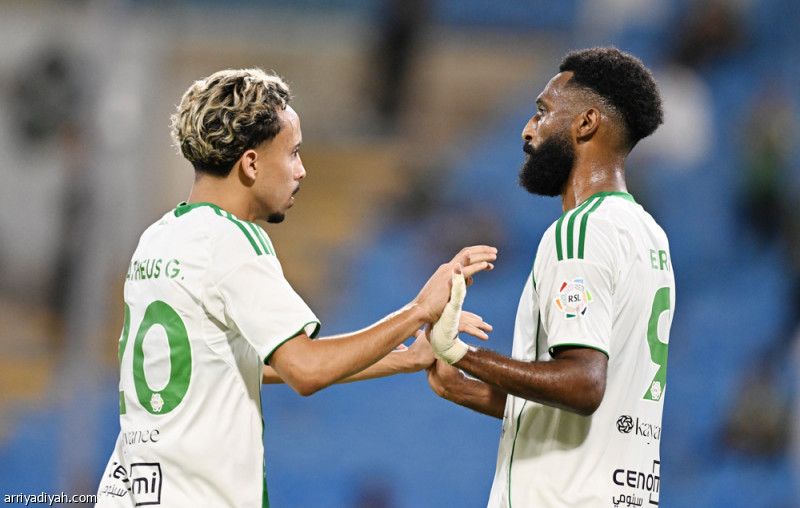 بعد عام ونصف.. الأهلي يهز الحزم بضربات محلية