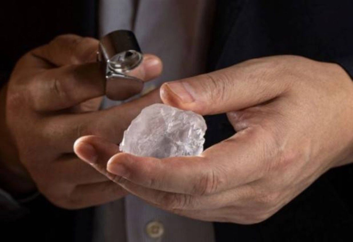 لغزٌ حيّر العلماء لسنوات.. لماذا يحتوي الماس على ذرات النيكل؟