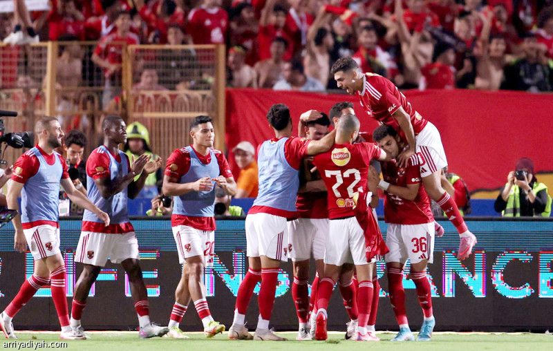 في القمة الـ 131.. الأهلي يقلبها على الزمالك