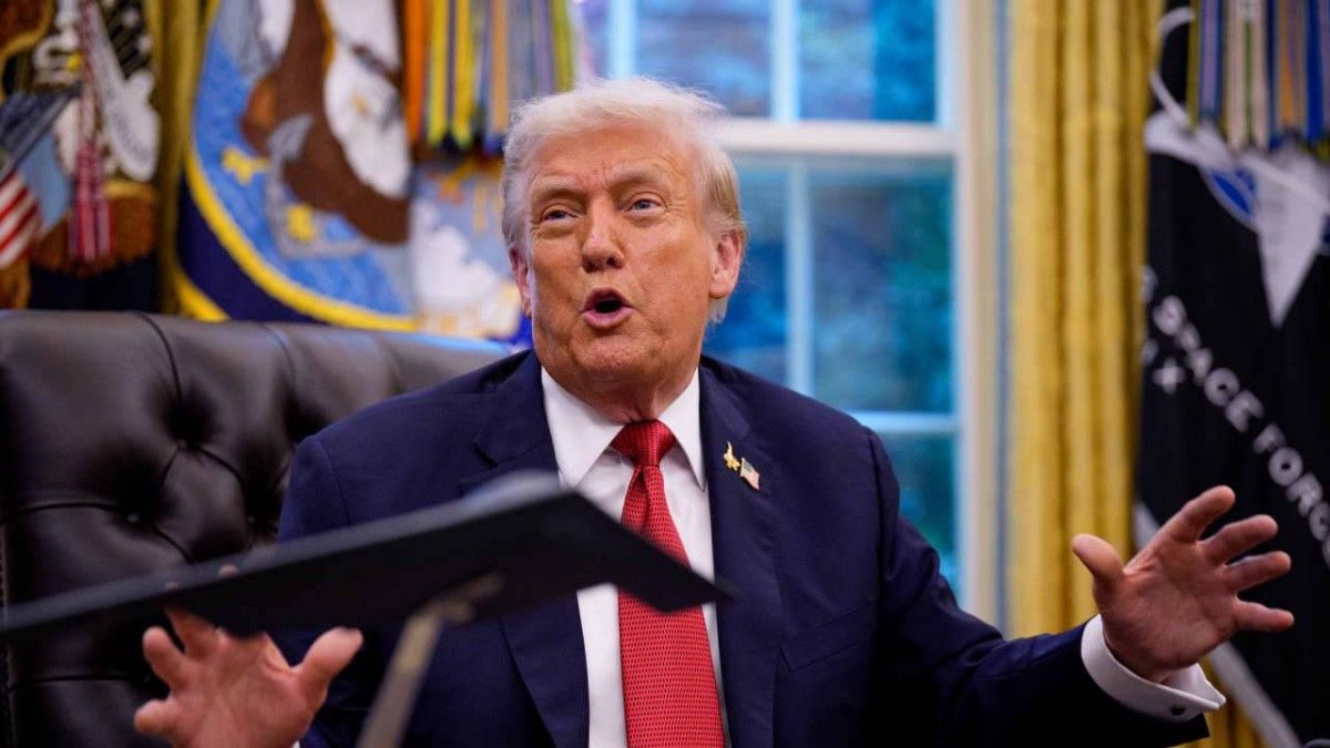 ترامب يهدد «صناعة الأثاث» و«إنتاج الأفلام»