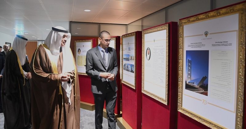 سمو ولي العهد يزور مكتب الاستثمار الكويتي في لندن