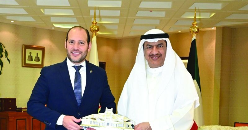 الحبشي والسفير السلفادوري