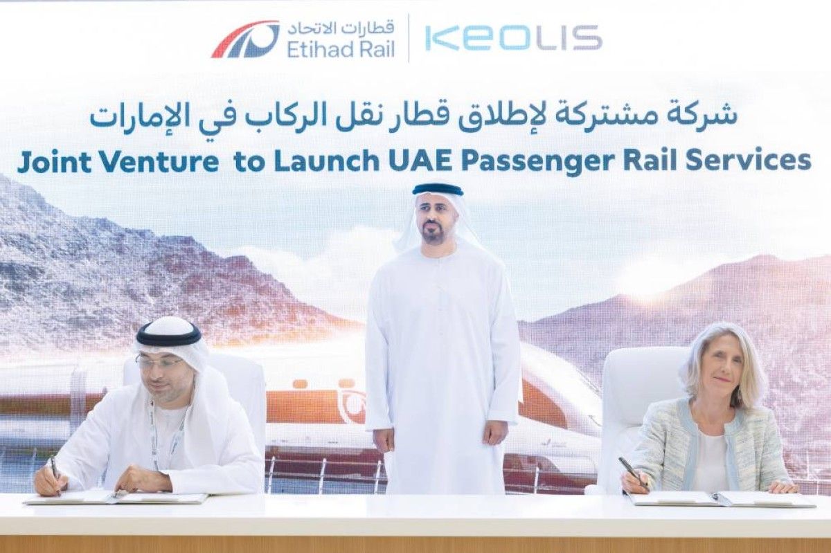 ذياب بن محمد: الإمارات منصة دولية موثوقة للتعاون في قطاع النقل