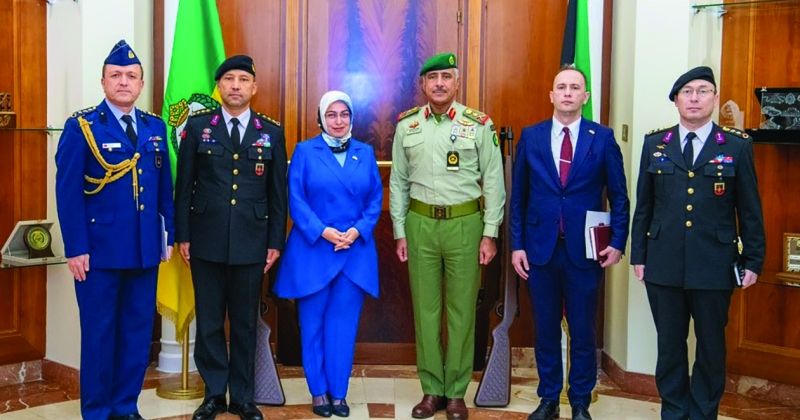 البرجس مع السفيرة التركية والوفد المرافق