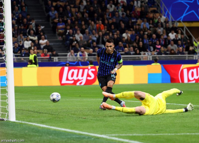 بثلاثية.. إنتر ينتزع نقاط سلافيا براغ