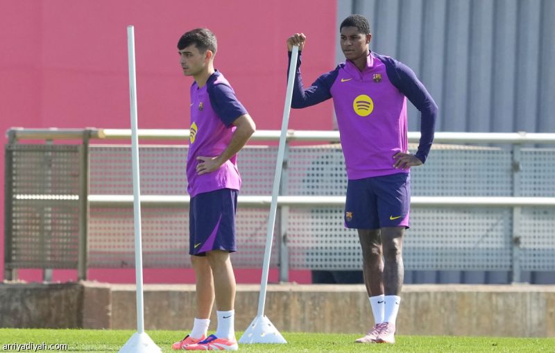 باريس يبحث عن الرقم القياسي وراء أحزان البرشا