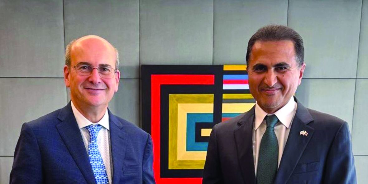 مباحثات تعاون مع اليونان