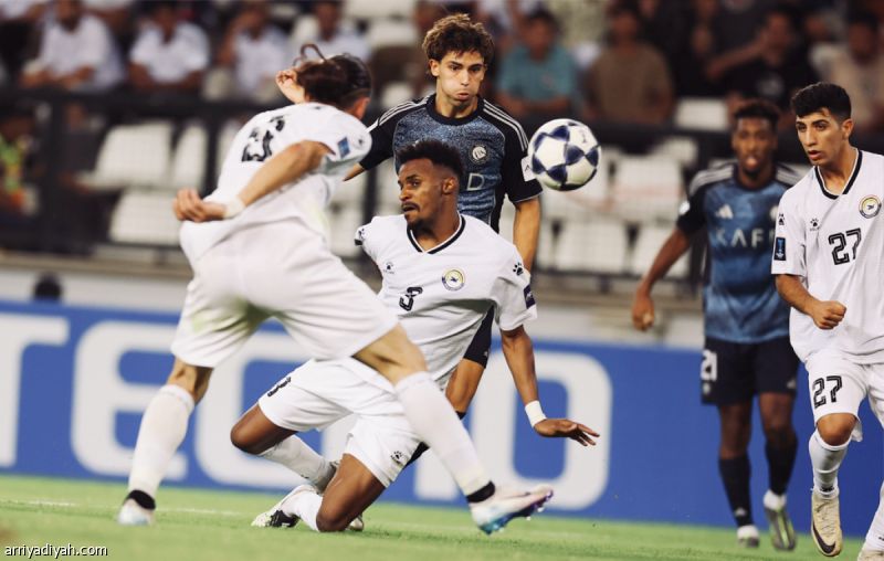 فيليش ينثر الأهداف في جميع البطولات