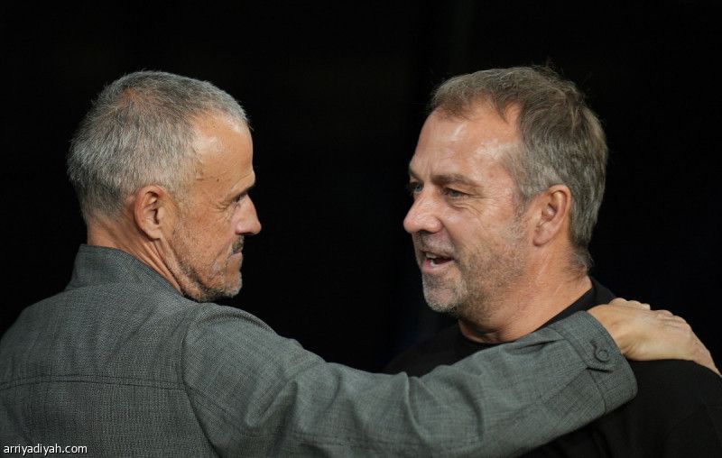 فليك يعترف بالمشكلة.. وإنريكي يرفض الأسماء