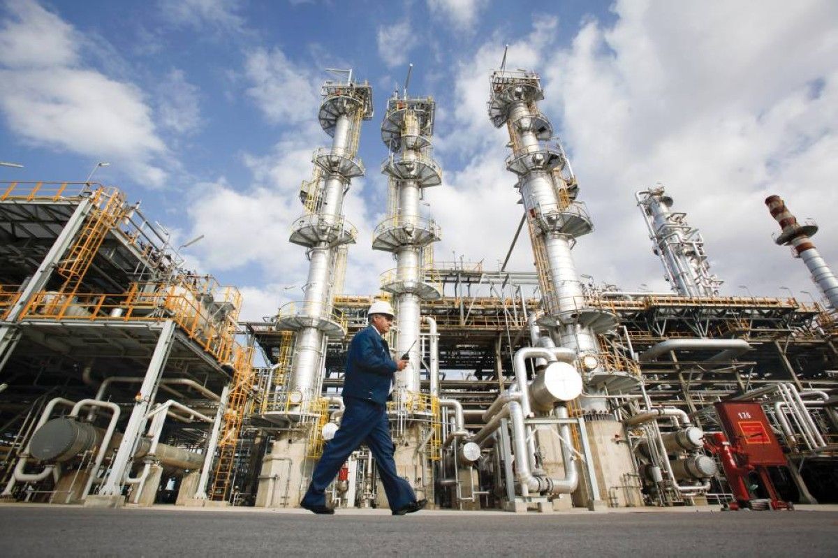 خسائر النفط تتواصل لليوم الرابع