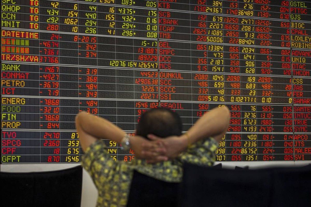 تباين أداء الأسهم الآسيوية مع اتجاه وول ستريت نحو تحقيق مكاسب قياسية