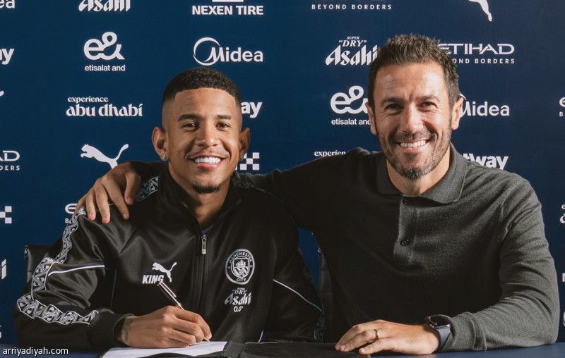 سيتي يمدد عقد سافينيو حتى 2031