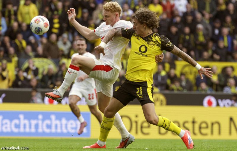 لايبزيج يوقف سلسلة انتصارات دورتموند