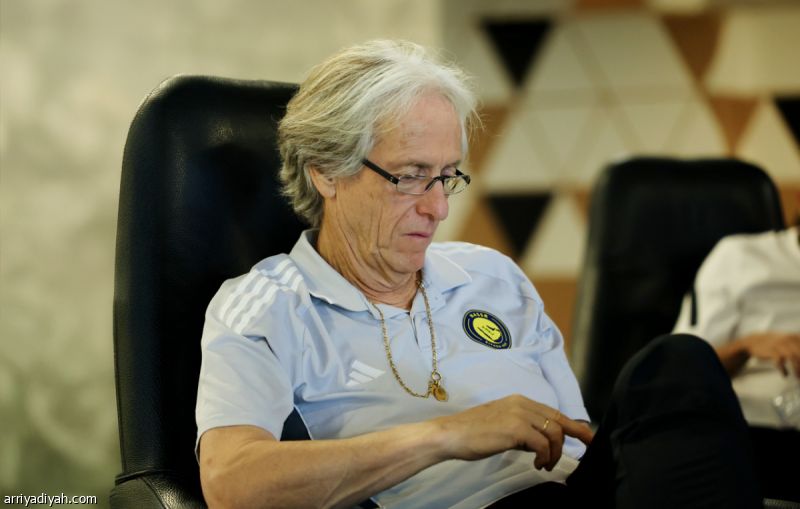 النصر.. جيسوس يطلب 4 أسماء