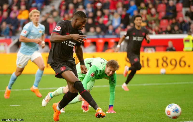 ليفركوزن يكسب يونيون.. وخسائر بريمن وأوجسبورج تتوقف