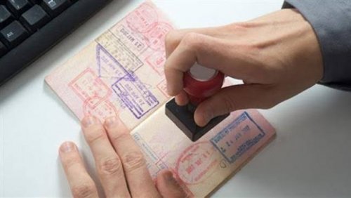 عاجل: السعودية تعفي 6 فئات من الوافدين من رسوم الإقامة نهائياً - هل تنتمي إليها؟